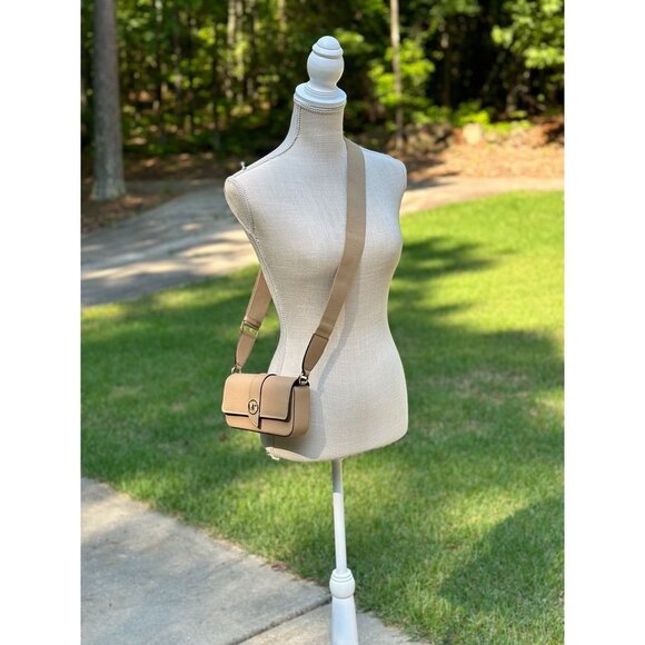 Michael Kors Greenwich Camel XS East West Sling Crossbody Saffiano Leather NWT - Picture 1 of 16